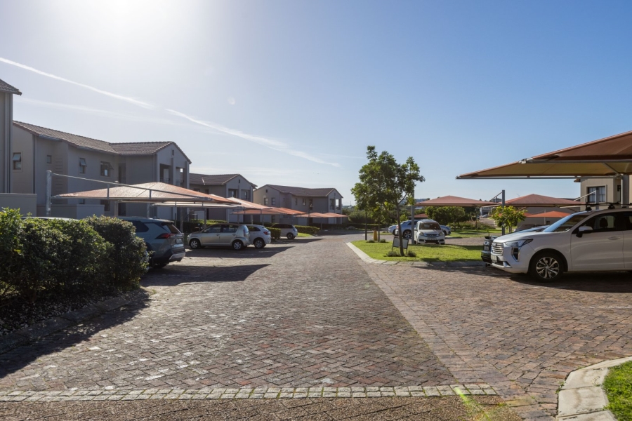 3 Bedroom Property for Sale in Whale Rock Gardens Western Cape